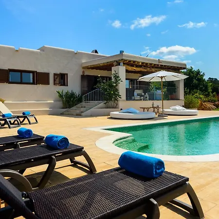Luna Villa